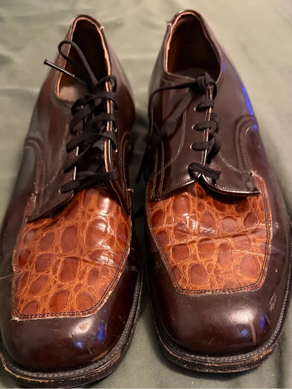 Supreme Brown Two-Tone Leather Oxford Shoes